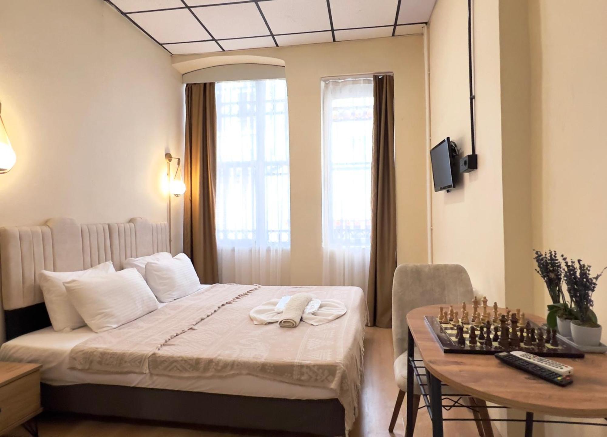 Golden Door Hotel — Photos 3